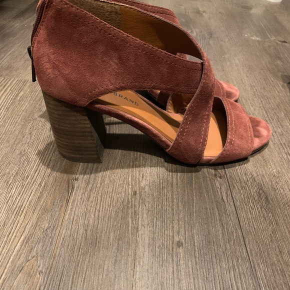 Lucky Brand Vidva Heeled Sandal - Picture 4 of 4